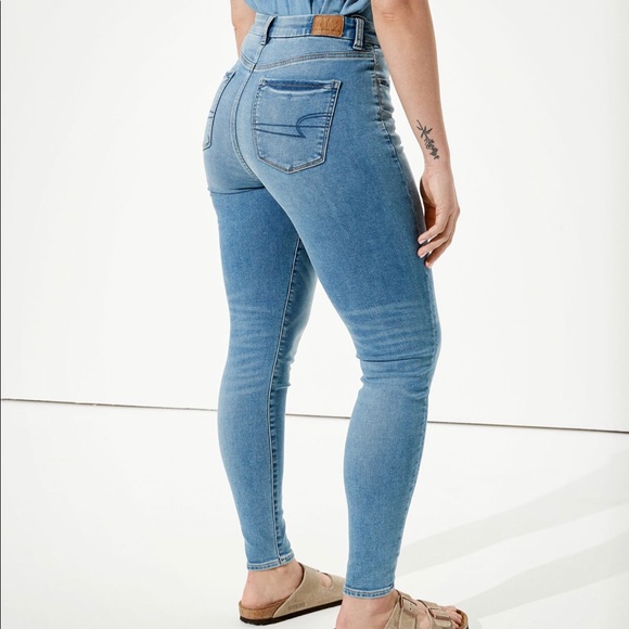 American Eagle Curvy Super Hi- Rise Jegging - Picture 2 of 8